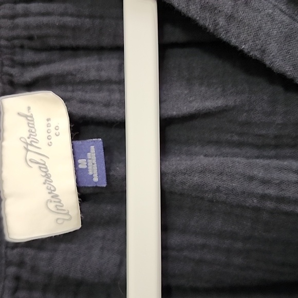 BUNDLE TOPS - Picture 3 of 6